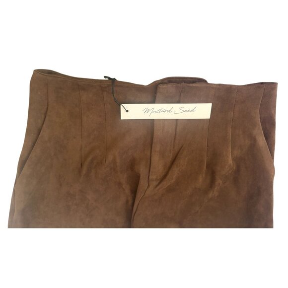 Mustard Seed Womens Brown Faux Suede Pleated Shorts With Zipper Closure - Picture 6 of 13